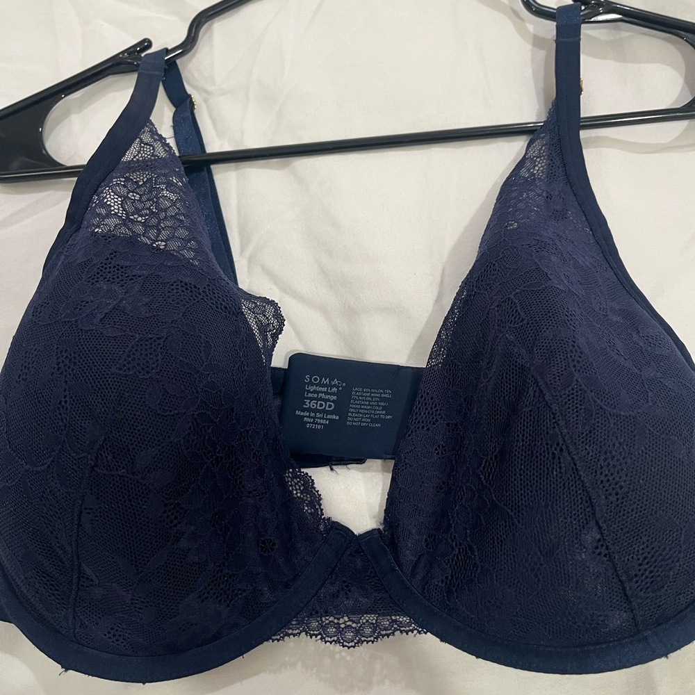 Soma Lightest Lift Lace Plunge Bra in Navy